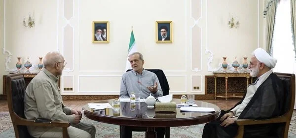 ایران کی تینوں شاخوں کے سربراہان کا مشترکہ اجلاس تہران میں منعقد