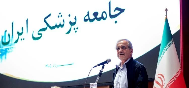 ایرانی صدر نے اسلام آباد مفاہمت نامے کا دفاع کرتے ہوئے اسے باعزت قرار دیا، ہتھیار ڈالنے کی تردید کی