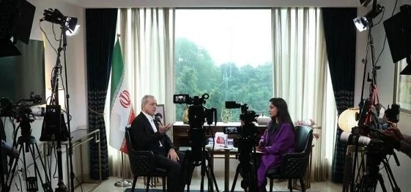 ایران کے صدر کا کہنا ہے کہ اگر ایران جوہری ہتھیار چاہتا تو این پی ٹی میں شامل نہ ہوتا