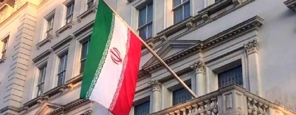 ایرانی سفارت خانے نے آر اے ایف بیس گرفتاریوں میں تہران کے ملوث ہونے کی برطانوی میڈیا قیاس آرائیوں کو مسترد کر دیا