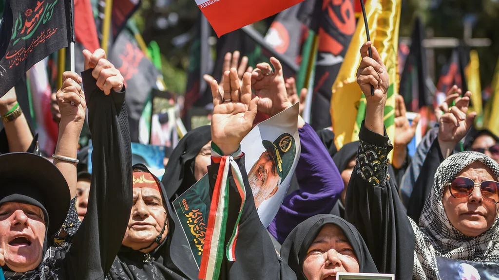 عراق نے ایران کے رہبر آیت اللہ خامنہ ای کی تین مرحلوں پر مشتمل نماز جنازہ کا اعلان کر دیا