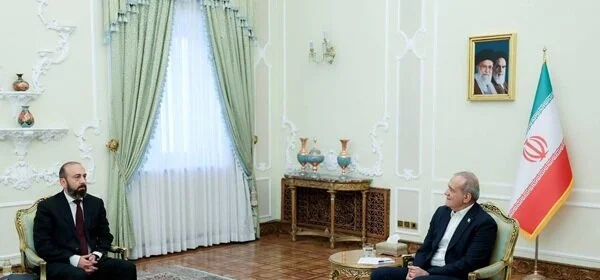 Pezeshkian tells Armenian FM US cannot be trusted in talks