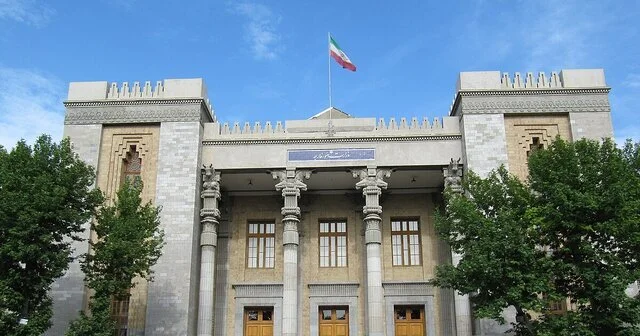 ایران کی وزارت خارجہ نے یمن کے اہم بنیادی ڈھانچے پر حملوں کی مذمت کی