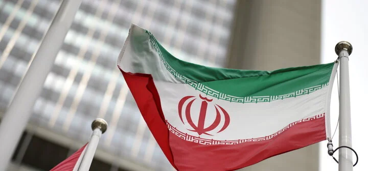 ایران نے جنوبی پڑوسیوں سے امریکی حملوں کو روکنے کا مطالبہ کیا