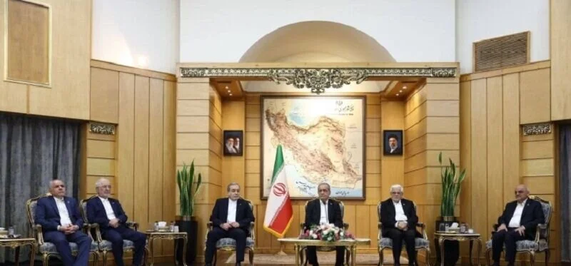 ایران کے صدر کا کہنا ہے کہ تہران جنگ نہیں چاہتا لیکن کسی بھی جارحیت کا جواب دے گا