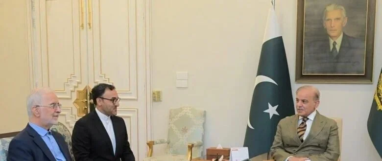 ایران کے وزیر داخلہ مومنی کا اسلام آباد میں پاکستانی وزیراعظم سے ملاقات