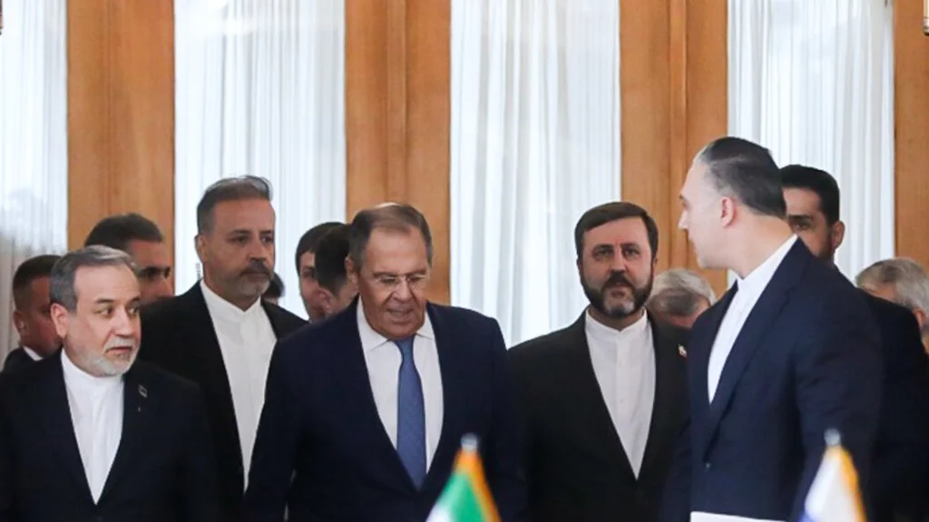 ایران اور روس کے وزرائے خارجہ کی تہران میں ملاقات