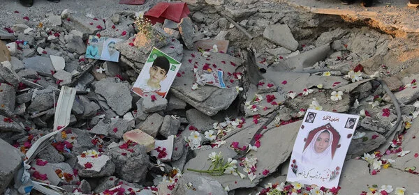 ایران نے تعلیمی سال کا آغاز میناب میں ہلاک طلبہ کی یاد میں کیا