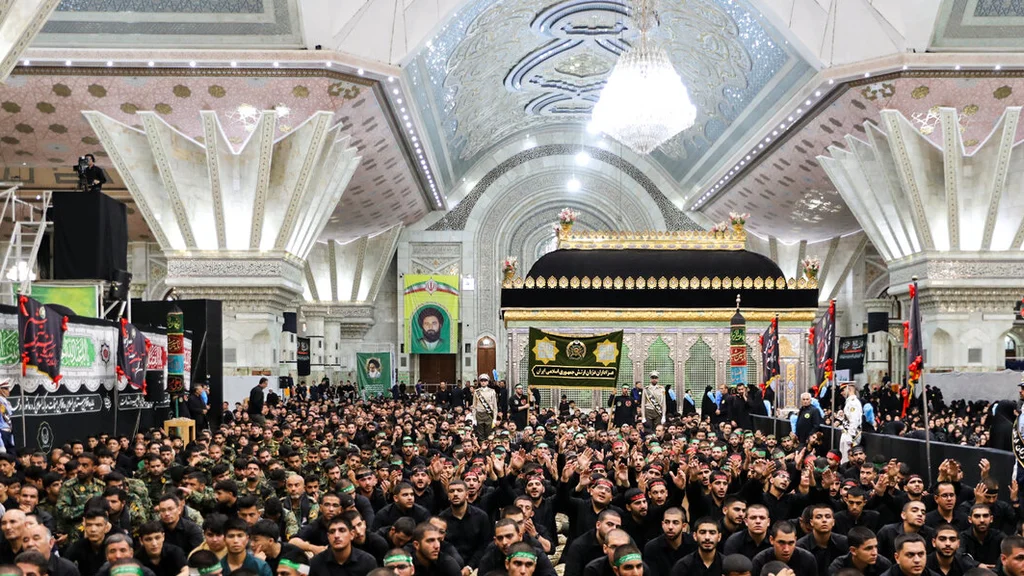 امام خمینی کے مزار پر عاشورہ کی مجلس عزاء منعقد