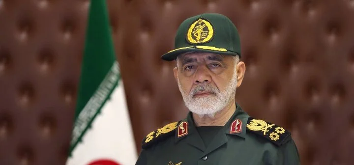 ایران کے مسلح افواج کے سربراہ کا کہنا ہے کہ ایران امریکہ اور اسرائیل کا مقابلہ کرنے کے لیے مکمل طور پر تیار ہے
