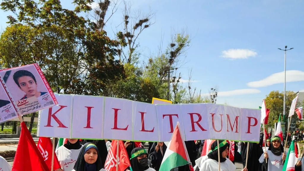 اردبیل میں سپاہ پاسداران اور بسیج کی تیاری پریڈ
