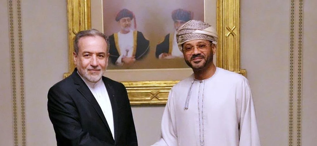Iran, Oman FMs discuss diplomatic push to end war