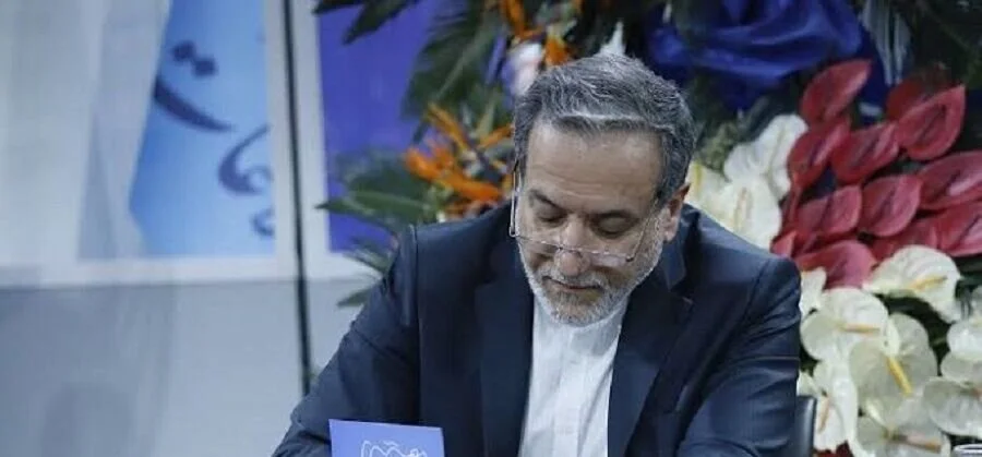 ایران کے وزیر خارجہ عراقچی کا کہنا ہے کہ سفارت کاری اور طاقت میں تضاد نہیں