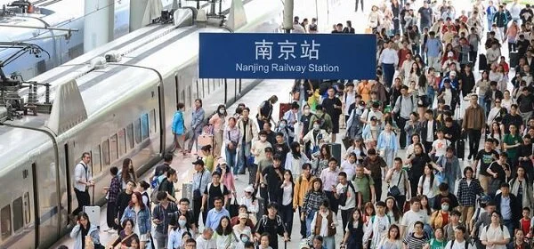 China's National Day holiday travel showcases expanding transport network