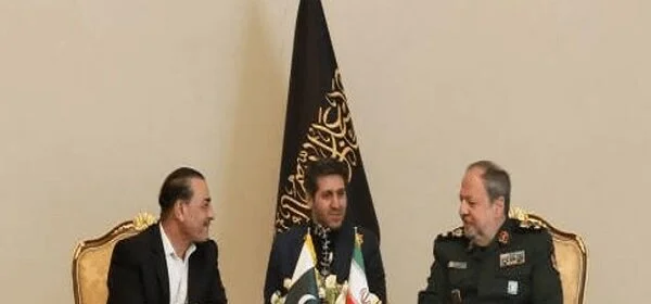 ایران پاکستان کے ساتھ دفاعی تعاون بڑھانے کے لیے تیار
