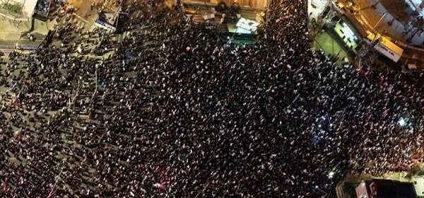 اسرائیلی انتخابات سے قبل تل ابیب میں نتینیاہو کے خلاف ہزاروں افراد کا احتجاج